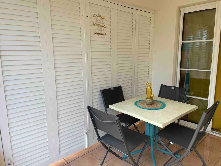 Apartamento Le Mayakudja D'Or Sainte-Anne  Exterior foto